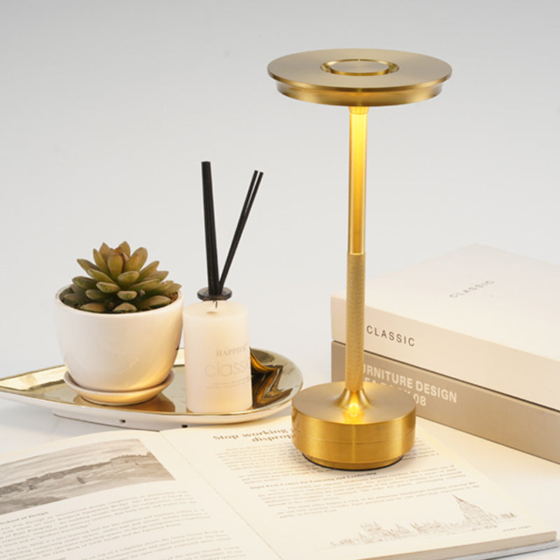 <font dir="auto" style="vertical-align: inherit;"><font dir="auto" style="vertical-align: inherit;">Cross-border wrought iron touch switch for hotel, restaurant, coffee shop, desktop, minimalist night light, bedside, camping table lamp</font></font>